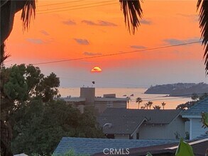 Building Photo - 274 Diamond St