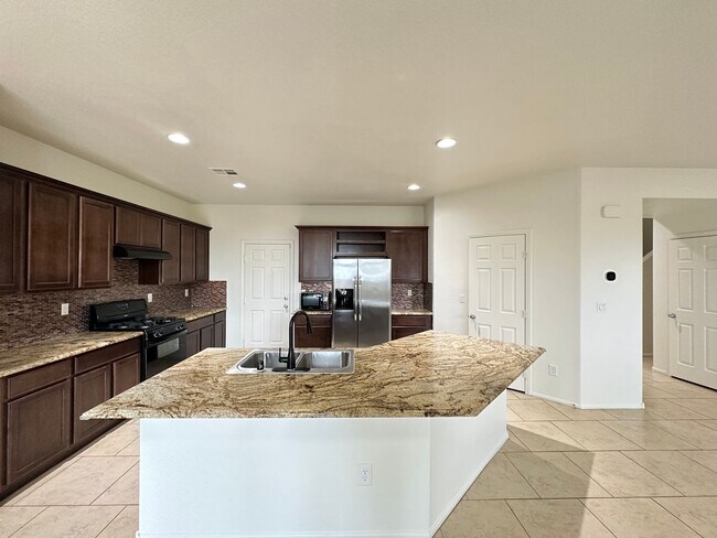 Building Photo - Fairfield By Kb Home