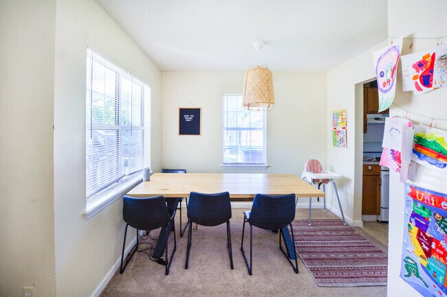 Foto del edificio - Adorable Single Family House in West Ashley