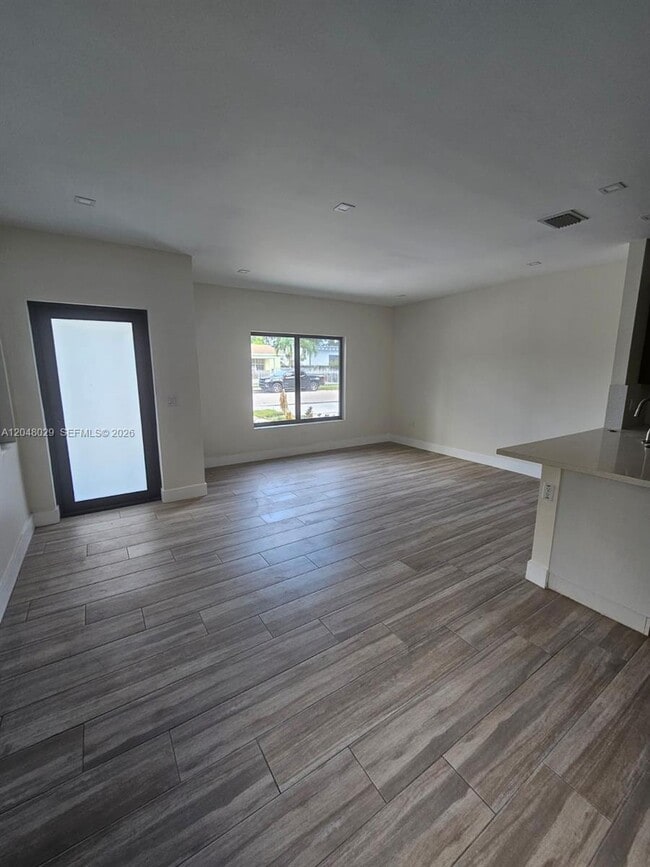 Building Photo - Northwest 3rd Avenue, Miami, FL 33127 - 3 BR 2 BA house