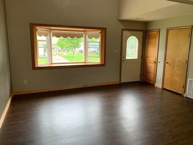 Foto del edificio - 1818 N Granview Dr