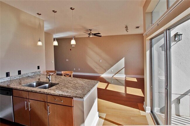Building Photo - 2630 Talley St