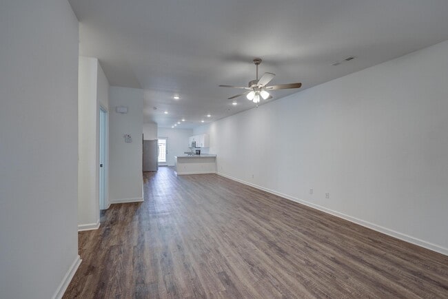 Building Photo - 741 Short Leaf Ln