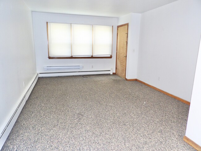 Building Photo - 44 Georgiana St