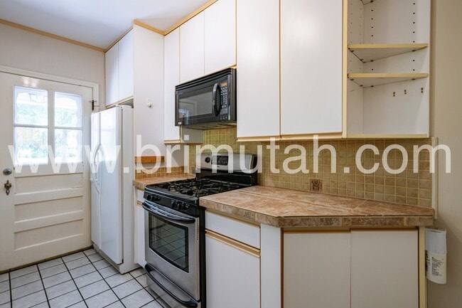 Building Photo - 1341 S 1500 E