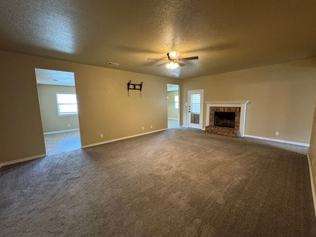 Building Photo - 6304 Castle Gap Dr