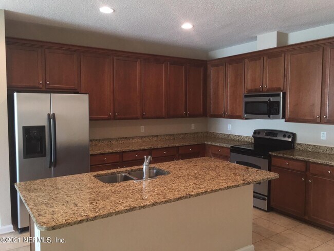 Building Photo - 12118 Wynnfield Lakes Cir