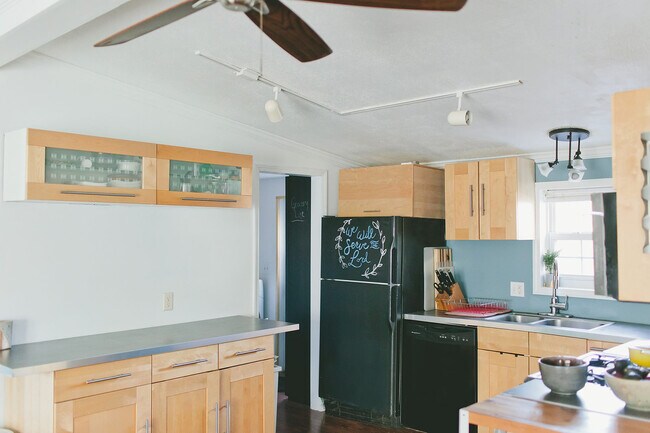 Foto del edificio - 400 Kings Hwy