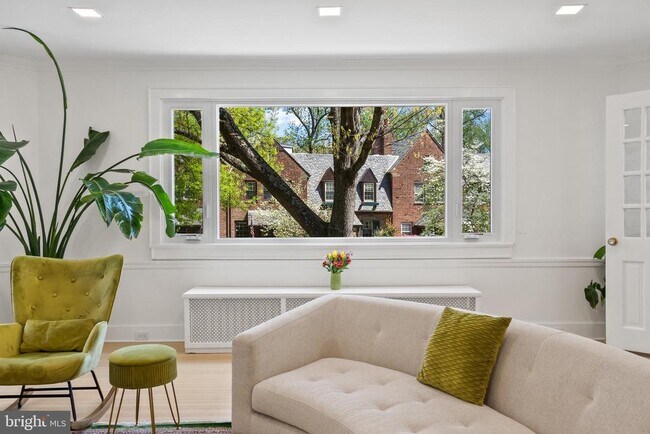 Foto del edificio - 4400 Q St NW