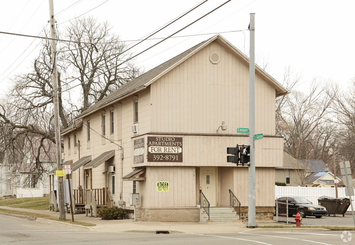 Primary Photo - 771 Cooper St