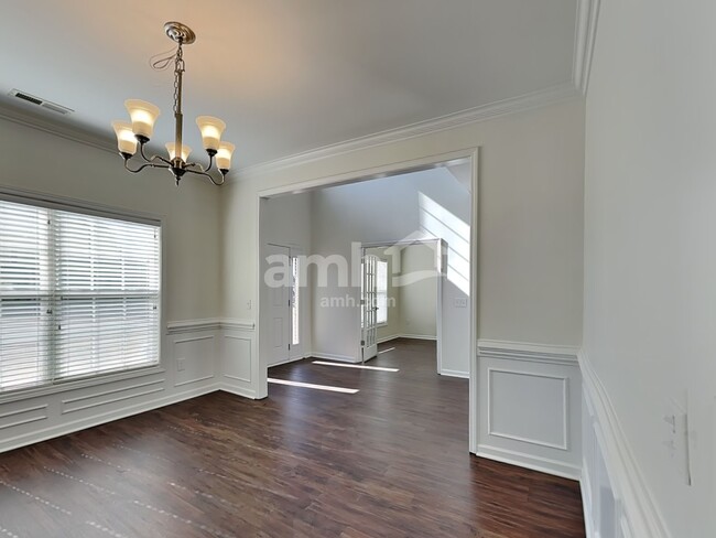 Building Photo - 709 Bayshore Ln
