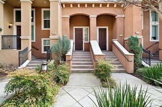 Building Photo - 276 Currlin Cir