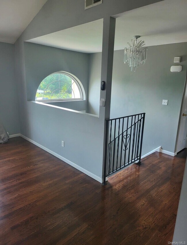 Foto del edificio - 20 Tammy Dr