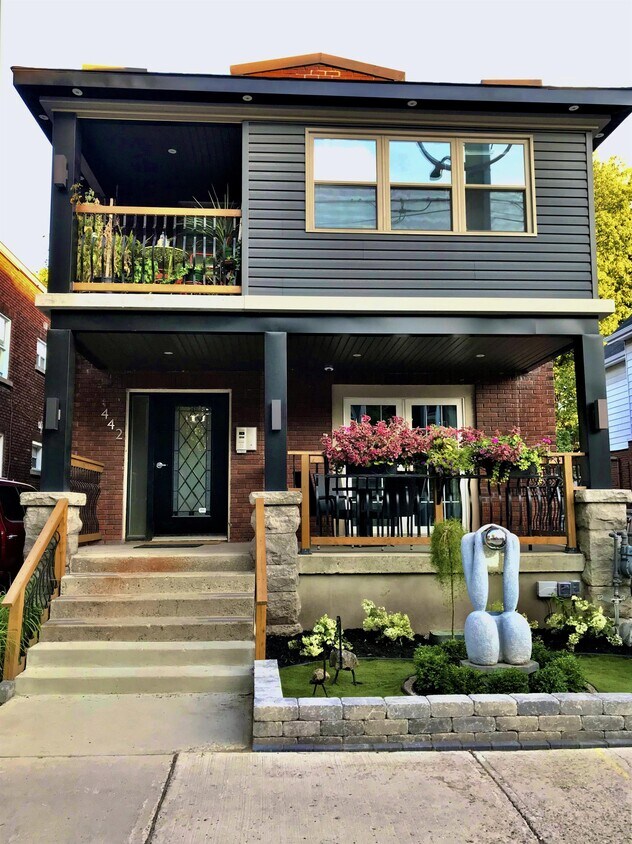 Photo principale - 442-442 McLeod St