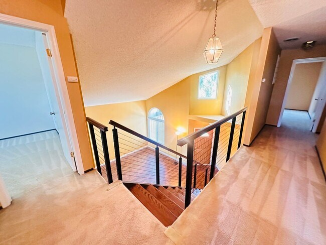Foto del edificio - Better Invested Presents charming 4BR, 2.5...