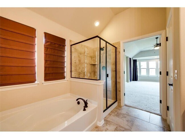 Foto del edificio - 5422 Leander Way