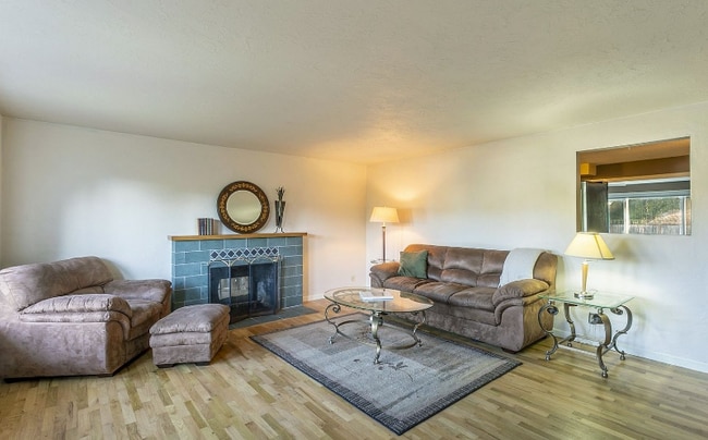 Building Photo - 2458 Corral Ct