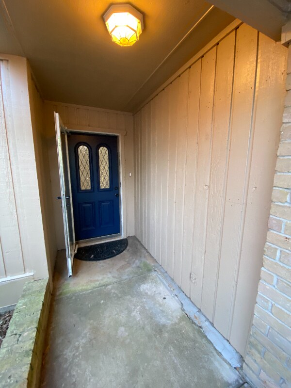 Foto del edificio - 3320 Lockhaven Dr