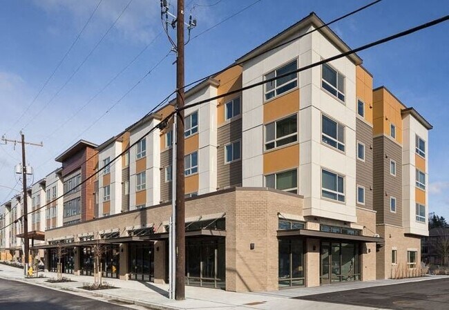 Foto del edificio - SPOKANE AT RAINIER COURT a 55+ Affordable Community