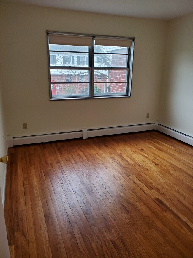 Foto del edificio - 95 Fairview Dr