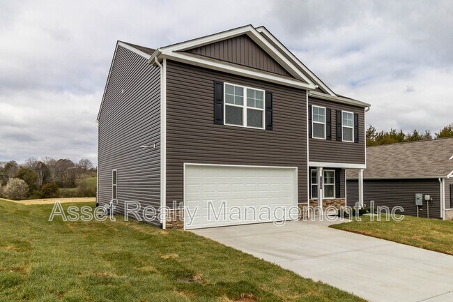 Building Photo - 7819 Moonbeam Ln