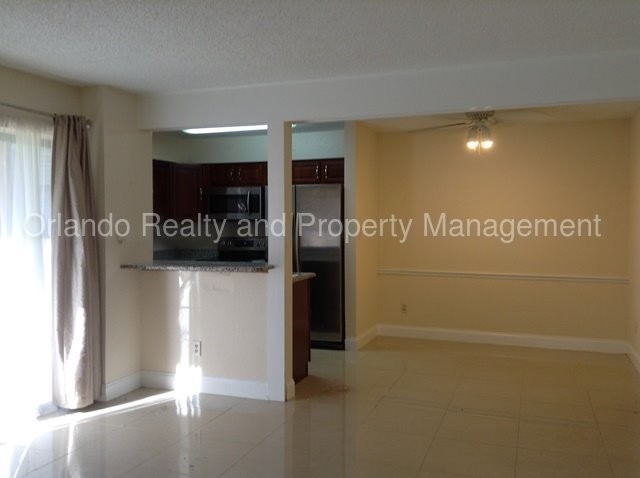 Foto del edificio - 2917 Antique Oaks Cir