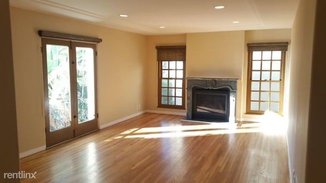 Building Photo - 2 br, 2 bath Apartment - 456 Roxbury