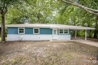 Building Photo - 206 Beverly Dr