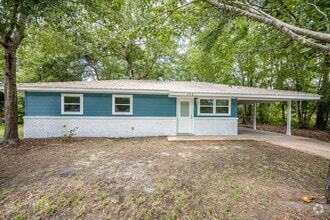Building Photo - 206 Beverly Dr