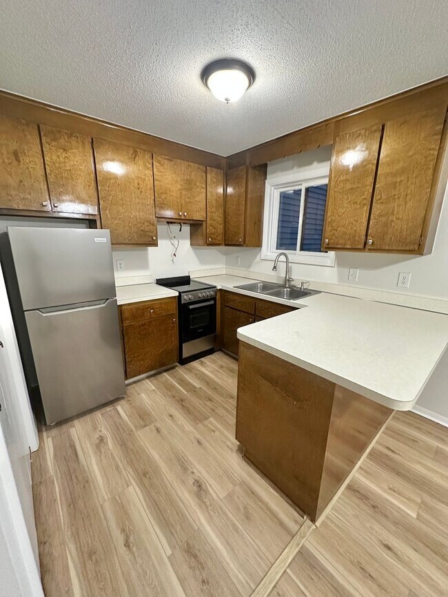 Foto del edificio - 492 East St