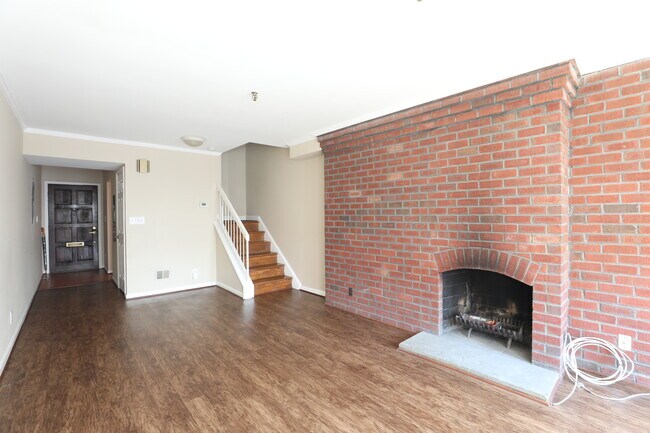 Foto del edificio - 1071 Paper Mill Ct NW