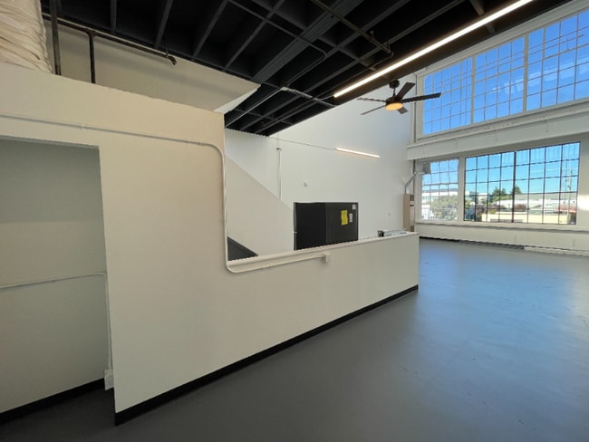 Photo - 6221 Hollis St Apartment