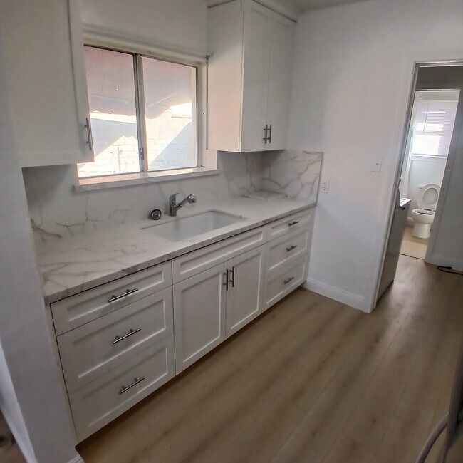 Foto del edificio - 434 S Del Mar Ave