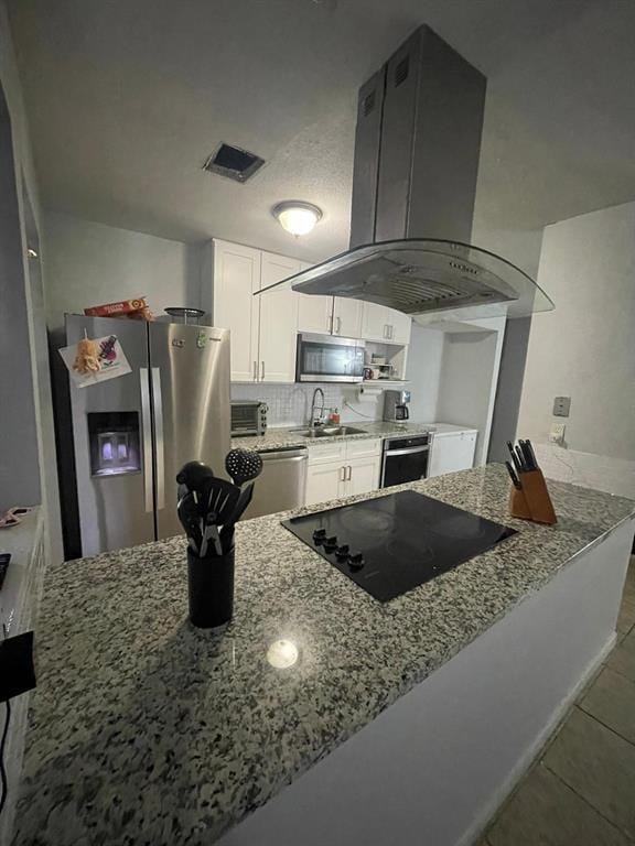 Foto del edificio - 7824 Windward Passage St