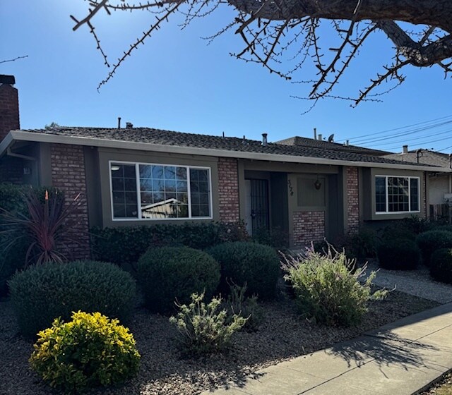 Photo - 5178 Westdale Dr Apartments