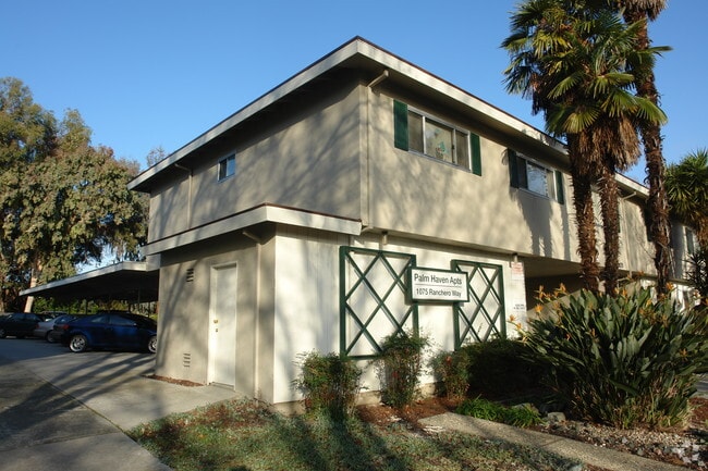 Building Photo - Palm Haven Apartments