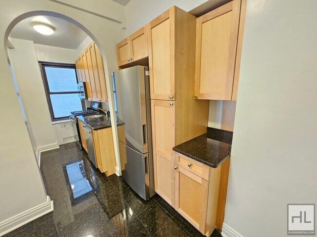 Foto del edificio - Spacious 2-Bedroom in Midtown East | 7th F...