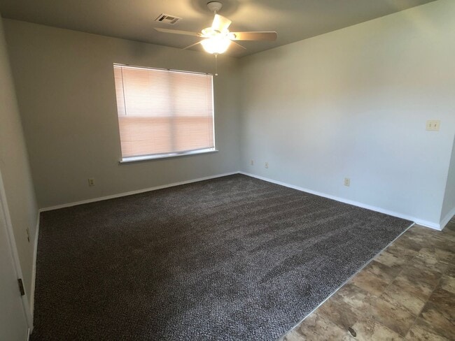 Building Photo - 3009 Forestridge Dr.