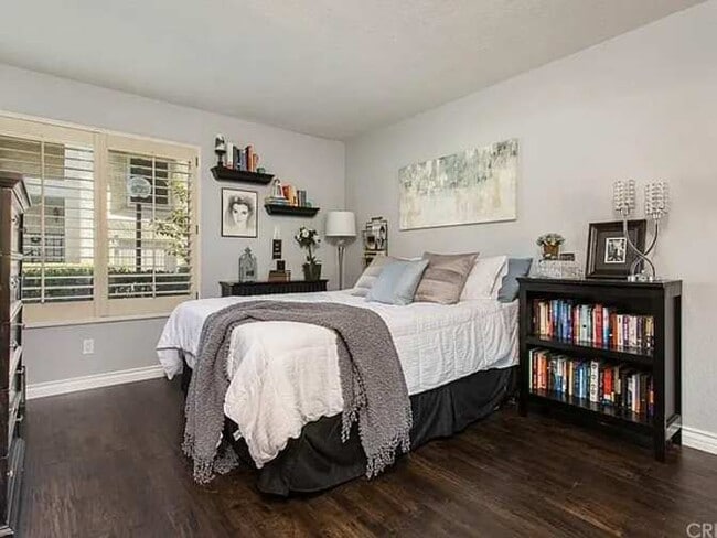 Building Photo - 6224 Paseo Encantada