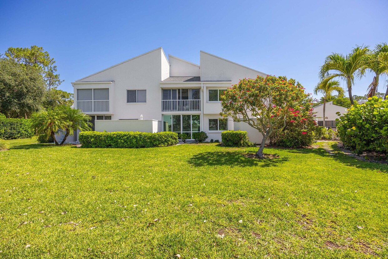 Foto principal - 3100 Kings Lake Blvd