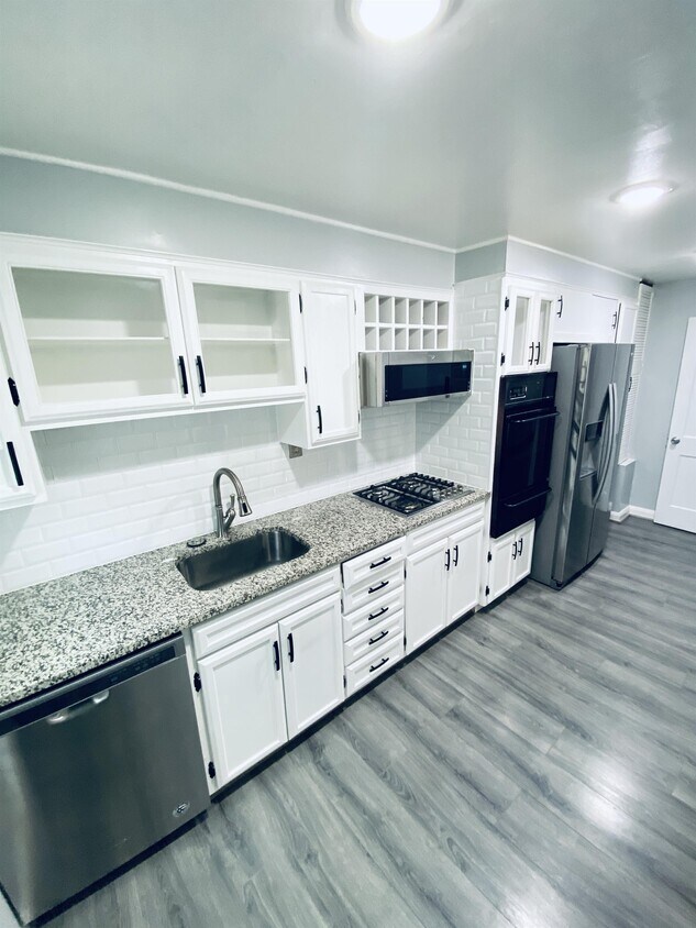 Foto principal - 1409 Barrett Rd