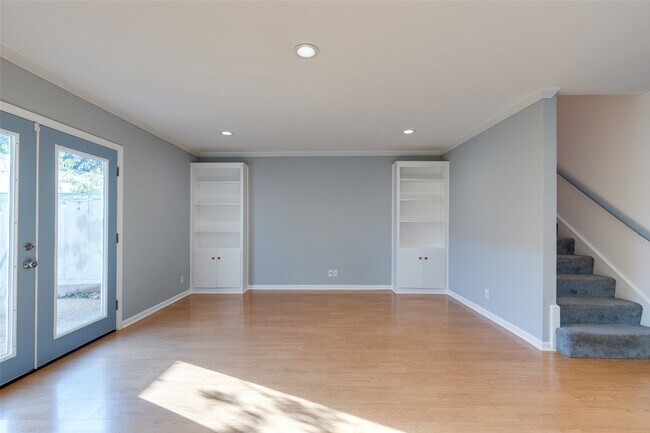 Building Photo - 6339 Briar Rose Dr