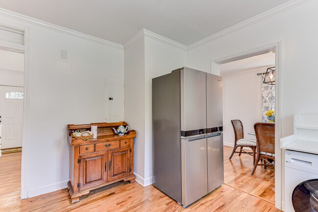 Foto del edificio - 2701 Oakland Ave