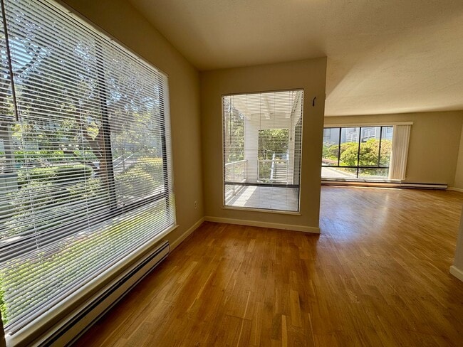 Building Photo - Expansive Corner Unit at Watergate with a ...