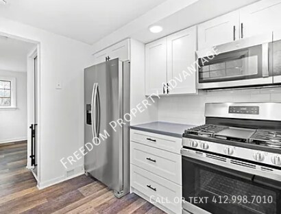 Building Photo - 3244 Elderwood Dr