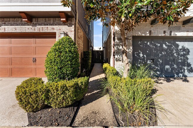 Foto del edificio - 2720 Church Wood Dr