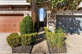 Building Photo - 2720 Church Wood Dr