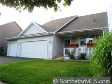 Building Photo - 1109 Larch St