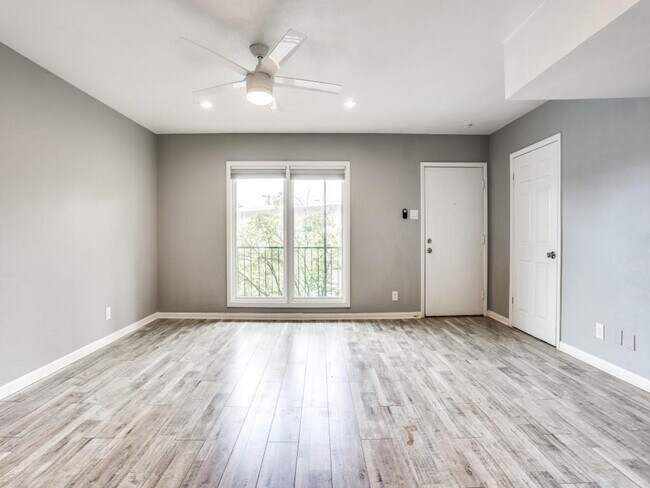 Foto del edificio - 3810 Inwood Rd