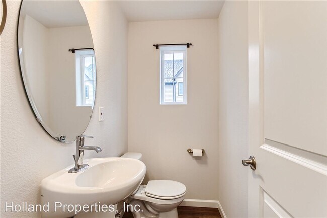 Building Photo - 2 br, 2.5 bath House - 14374 SW Gold Coast...